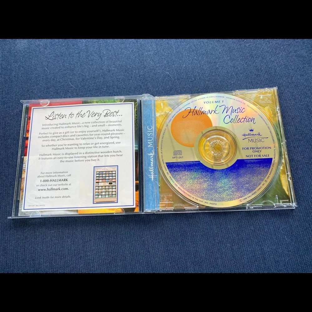 Hallmark💿🔥Mix&Match🏷7/$10🔥 - Picture 2 of 5